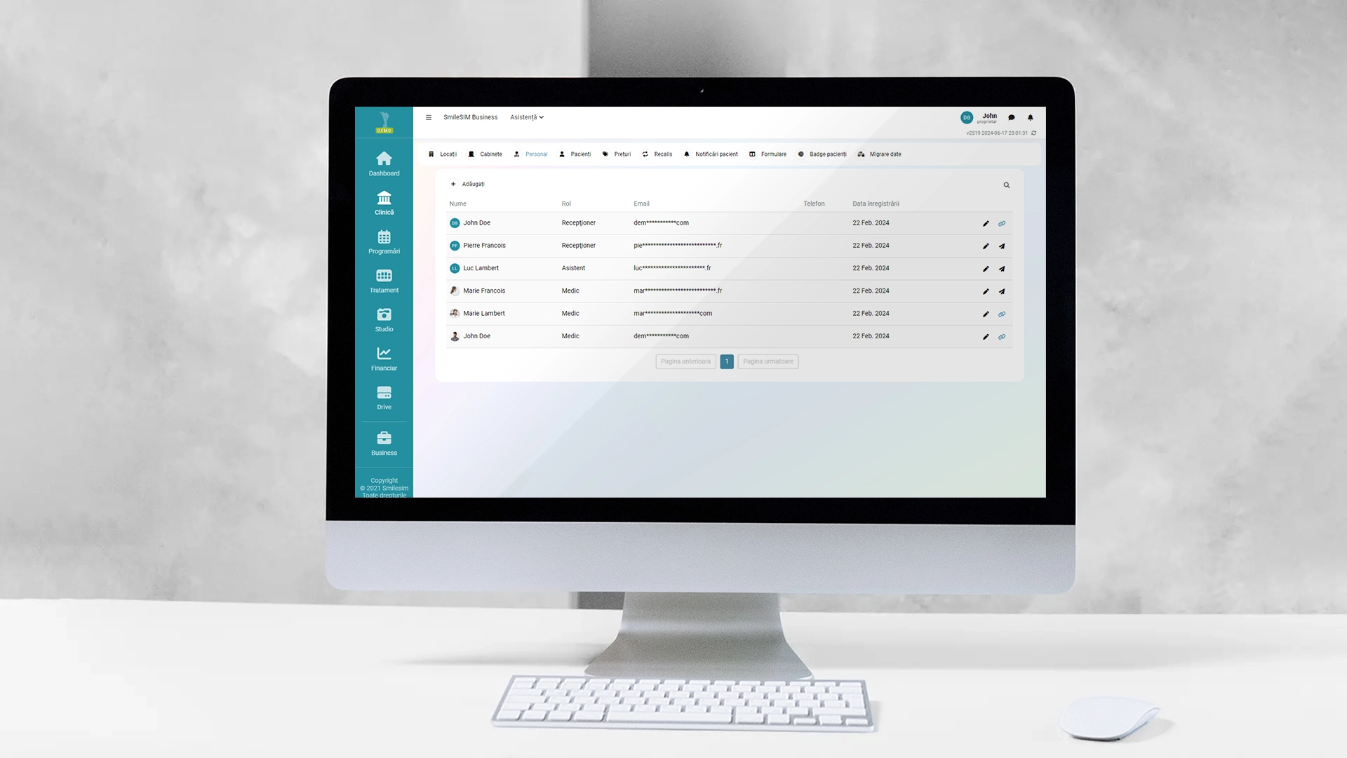 La función Administración de la Clínica del módulo de software {1}
